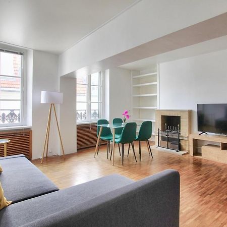 3 Bedrooms Le Marais Beauregard París Exterior foto
