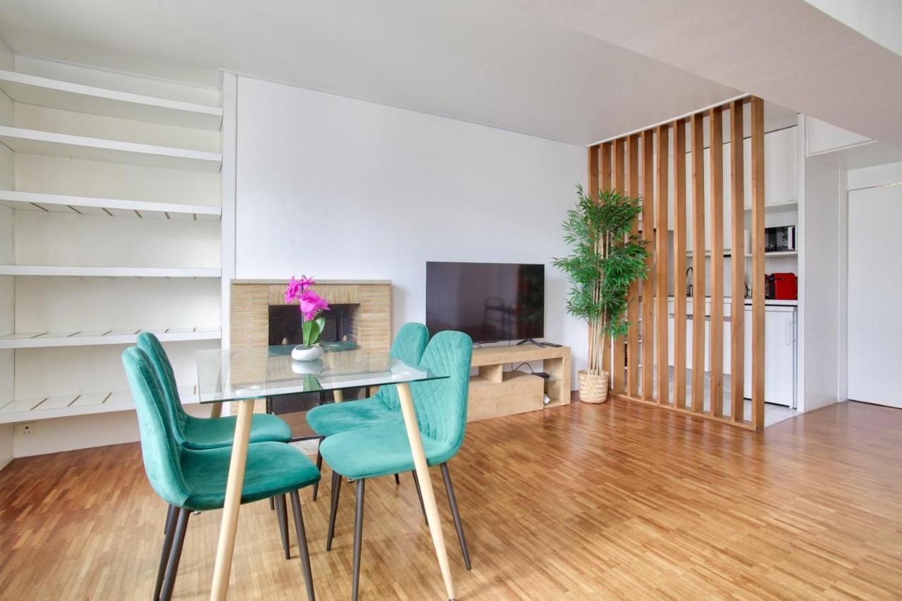 3 Bedrooms Le Marais Beauregard París Exterior foto